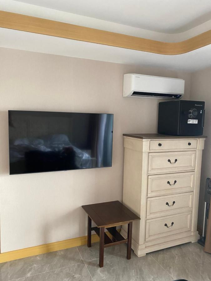 Walking Street Condo Beautiful 1 King Bedroom Angeles Luaran gambar